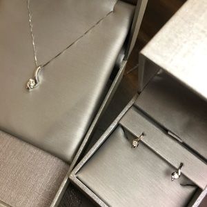 💎ZALES DIAMOND SET 14K PENDANT & EARRINGS💎